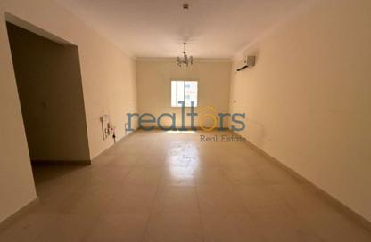 Apartment - 3 Bedrooms - 2 Bathrooms for rent in Anas Street - Fereej Bin Mahmoud North - Fereej Bin Mahmoud - Doha