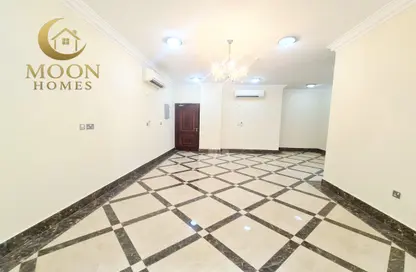 Apartment - 2 Bedrooms - 2 Bathrooms for rent in Al Muntazah Street - Al Muntazah - Doha