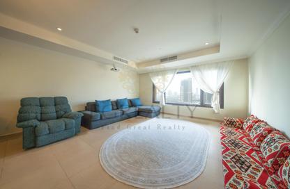 Apartment - 2 Bedrooms - 2 Bathrooms for sale in West Porto Drive - Porto Arabia - The Pearl Island - Doha