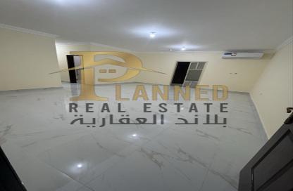 Apartment - 2 Bedrooms - 2 Bathrooms for rent in Al Mansoura - Doha
