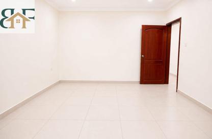 Apartment - 2 Bedrooms - 2 Bathrooms for rent in Al Mansoura - Al Mansoura - Doha