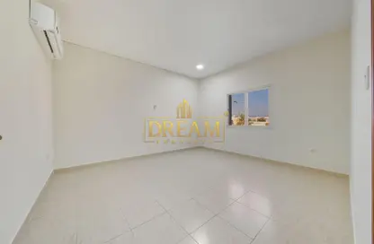 Apartment - 2 Bedrooms - 2 Bathrooms for rent in Salwa Road - Al Aziziyah - Doha