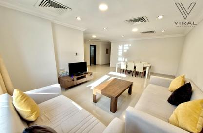 Apartment - 2 Bedrooms - 2 Bathrooms for rent in Corniche Road - Corniche Road - Doha