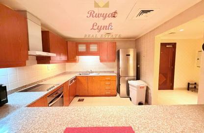 Apartment - 1 Bedroom - 2 Bathrooms for rent in East Porto Drive - Porto Arabia - The Pearl Island - Doha