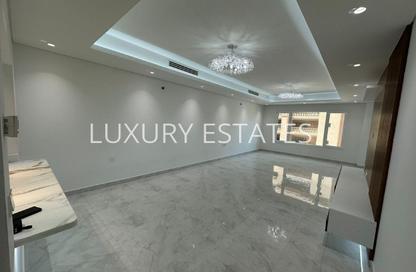 Apartment - 2 Bedrooms - 2 Bathrooms for sale in Porto Arabia - The Pearl Island - Doha Apartment - 2 Bedrooms - 2 Bathrooms for sale in Porto Arabia - The Pearl Island - Doha