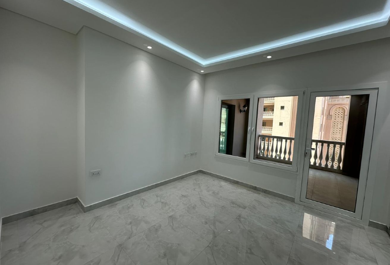 Luxury Porto Arabia Apartment with 5 Year Plan thumbnail 4