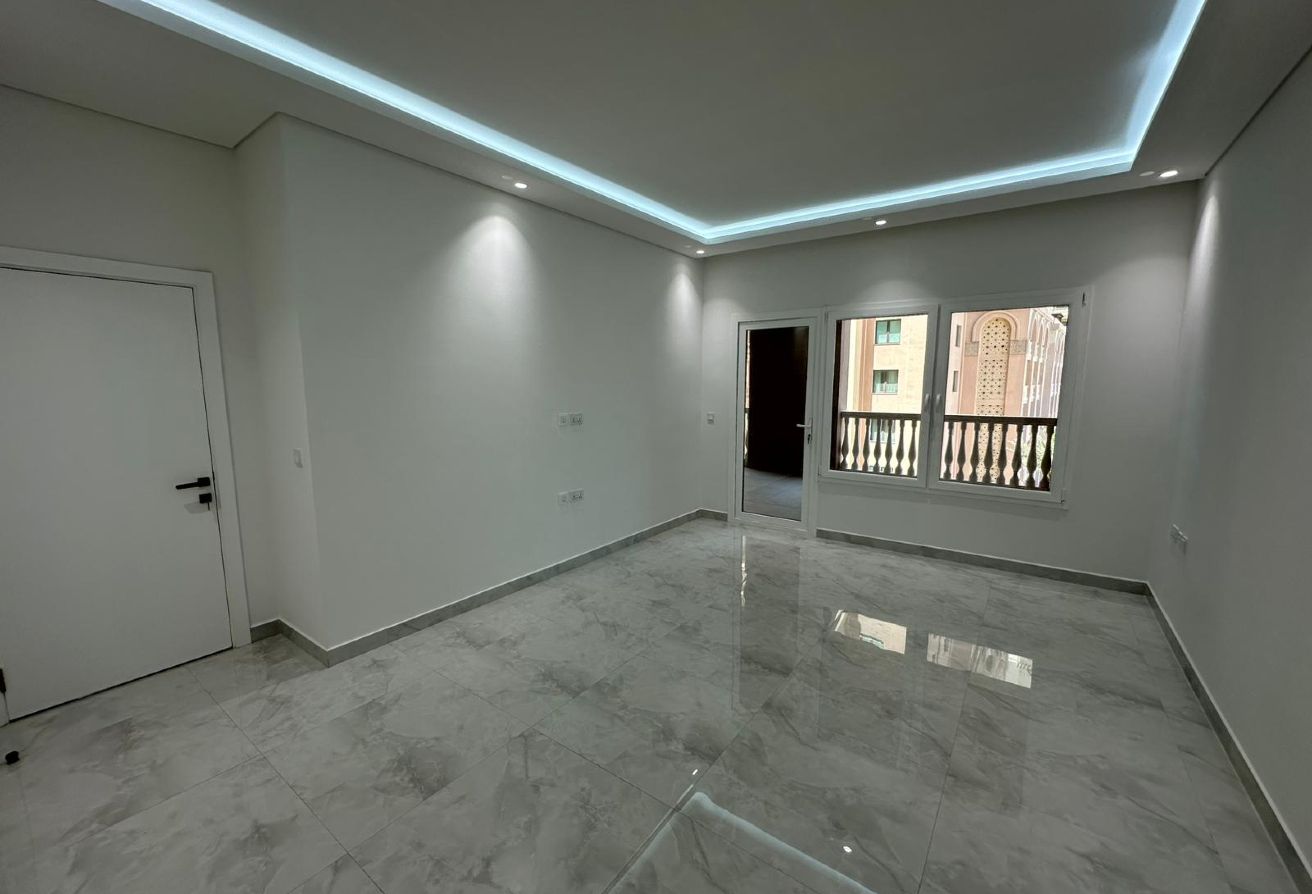 Luxury Porto Arabia Apartment with 5 Year Plan thumbnail 8