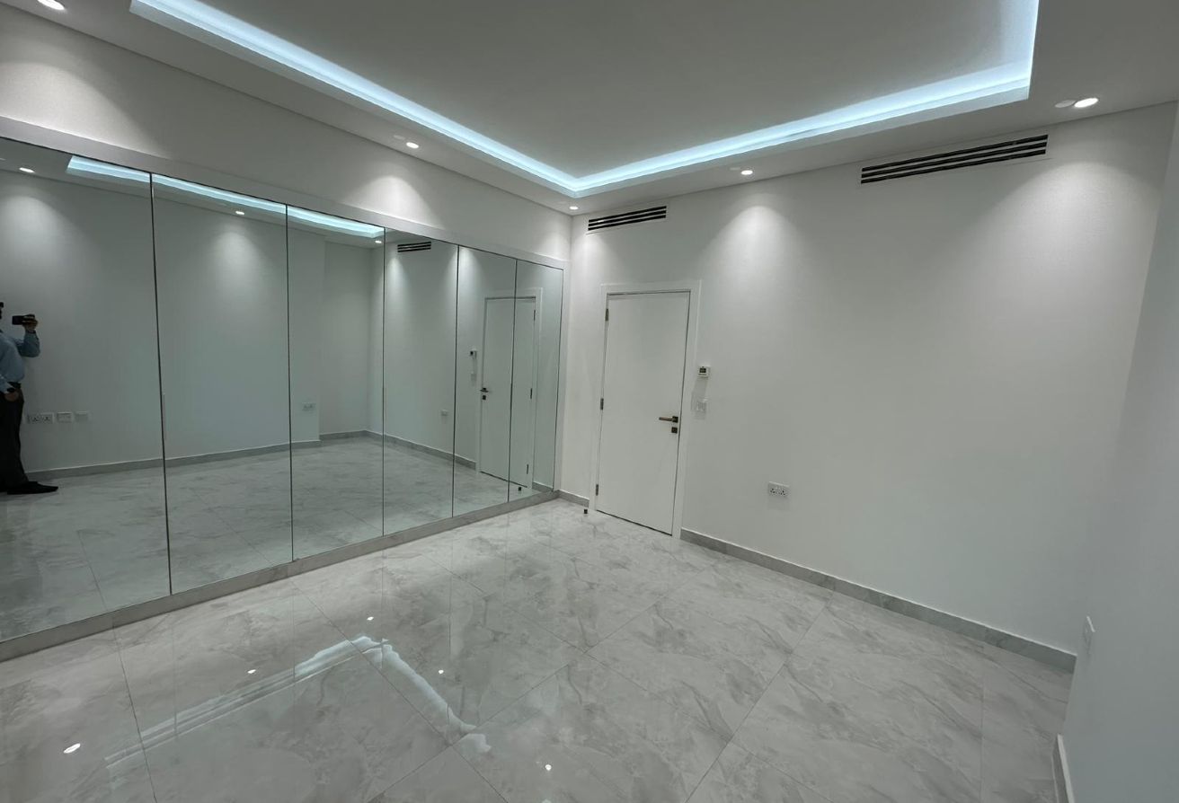 Luxury Porto Arabia Apartment with 5 Year Plan thumbnail 11
