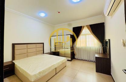 Apartment - 1 Bedroom - 1 Bathroom for rent in Umm Ghwailina Comm - Umm Ghuwalina - Umm Ghuwailina - Doha