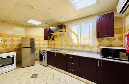 Apartment - 1 Bedroom - 1 Bathroom for rent in Umm Ghwailina Comm - Umm Ghuwalina - Umm Ghuwailina - Doha