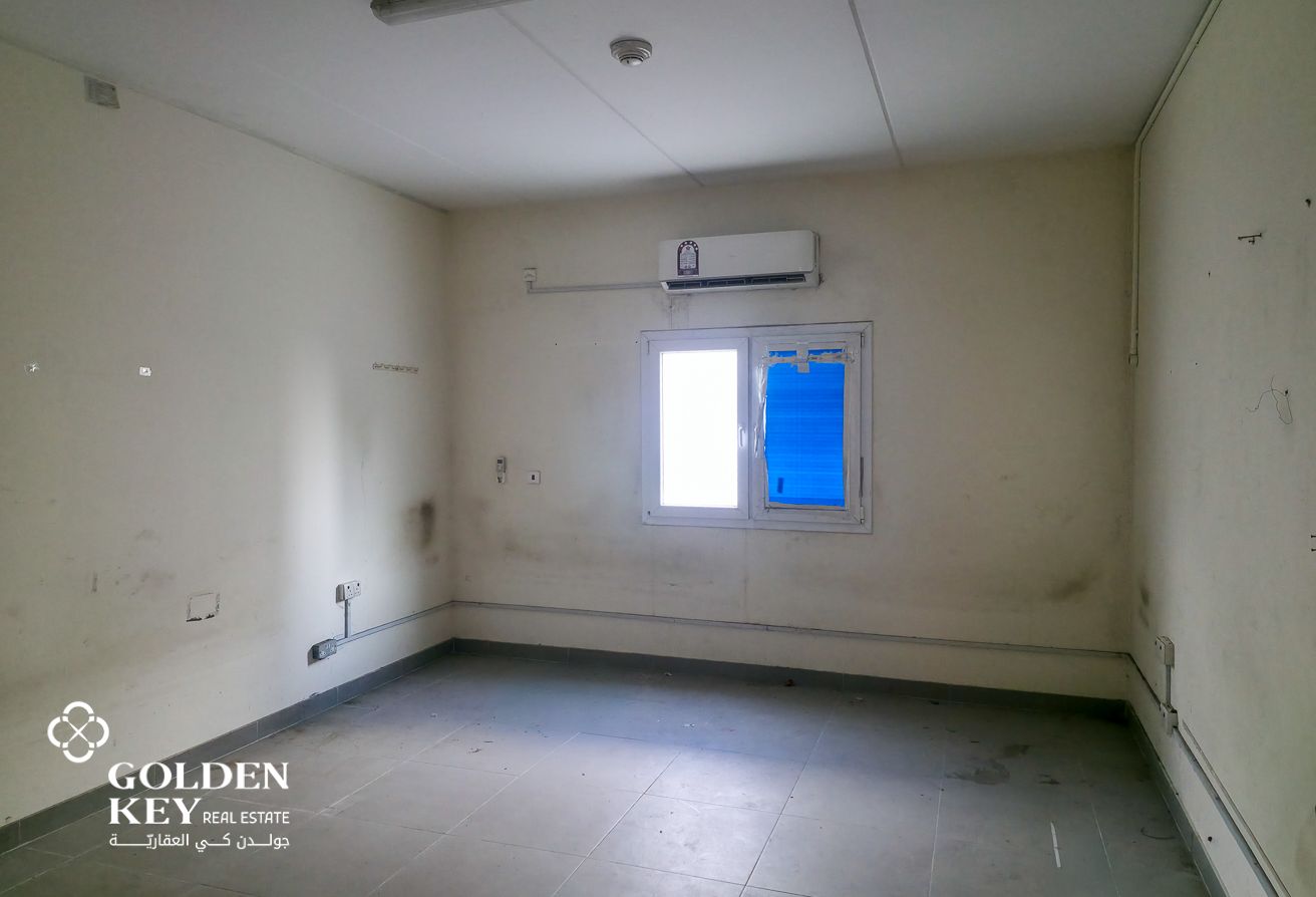 Spacious 40 Rooms Labor Camp ꟷ Logistics Area