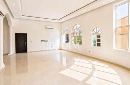 Villa - 5 Bedrooms - 6 Bathrooms for rent in West Bay Lagoon Villas - West Bay Lagoon - West Bay Lagoon - Doha