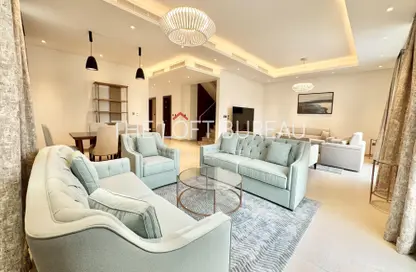 فيلا - 5 غرف نوم - 6 حمامات للايجار في فلل واست باي لاغون - وست باي لاجون - بحيرة وست لاجون - الدوحة