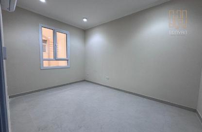Apartment - 3 Bedrooms - 3 Bathrooms for rent in Fereej Kulaib - Doha