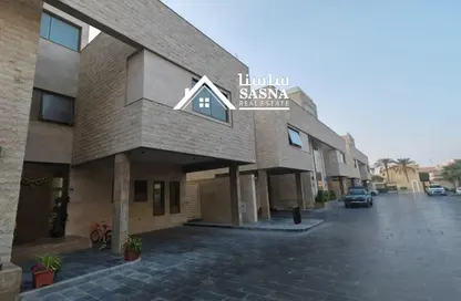 Compound - 4 Bedrooms - 6 Bathrooms for rent in Al Maamoura - Al Maamoura - Doha