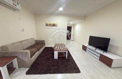 Apartment - 1 Bedroom - 1 Bathroom for rent in Umm Ghuwailina 4 - Umm Ghuwailina - Doha Apartment - 1 Bedroom - 1 Bathroom for rent in Umm Ghuwailina 4 - Umm Ghuwailina - Doha