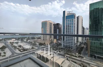 Apartment - 2 Bedrooms - 3 Bathrooms for rent in Marina Tower 23 - Marina District - Lusail