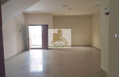 مجمع سكني - 5 غرف نوم - 5 حمامات للايجار في شارع المرخية - المرخية - الدوحة
