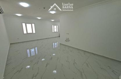 Apartment - 2 Bedrooms - 3 Bathrooms for rent in Bin Omran - Fereej Bin Omran - Doha