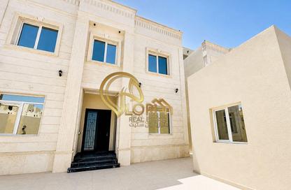 فيلا - 7 غرف نوم - 8 حمامات للبيع في أم عبيرية - الشمال فيلا - 7 غرف نوم - 8 حمامات للبيع في أم عبيرية - الشمال