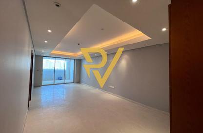 Apartment - 1 - 2 for rent in Viva West - Viva Bahriyah - The Pearl Island - Doha Apartment - 1 - 2 for rent in Viva West - Viva Bahriyah - The Pearl Island - Doha