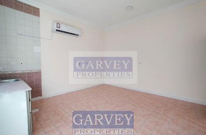 Apartment - Studio - 1 Bathroom for rent in Al Wajba Street - Lejbailat - Doha
