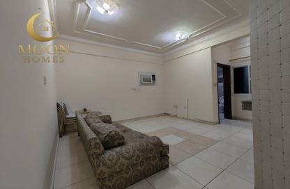 Apartment - 1 Bedroom - 1 Bathroom for rent in Umm Ghwailina Comm - Umm Ghuwalina - Umm Ghuwailina - Doha