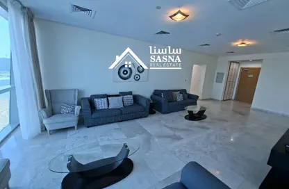 Apartment - 3 Bedrooms - 5 Bathrooms for rent in Zig Zag Tower B - Zig Zag Towers - West Bay - Doha