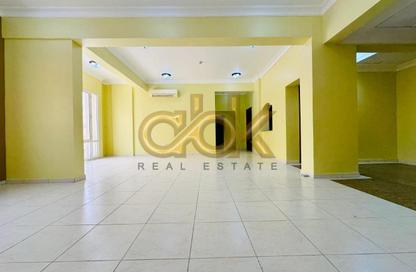 Apartment - 2 Bedrooms - 2 Bathrooms for rent in Al Mansoura - Al Mansoura - Doha