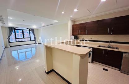 Apartment - 2 Bedrooms - 2 Bathrooms for rent in East Porto Drive - Porto Arabia - The Pearl Island - Doha