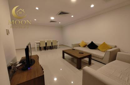 Apartment - 2 Bedrooms - 2 Bathrooms for rent in Old Salata - Salata - Doha