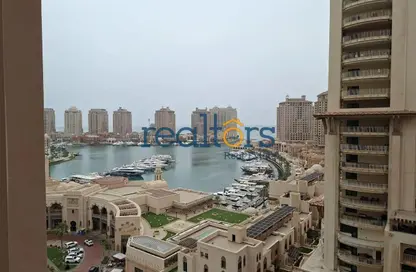 Apartment - 2 Bedrooms - 3 Bathrooms for rent in Tower 7 (Ferrari Tower) - Porto Arabia - The Pearl Island - Doha