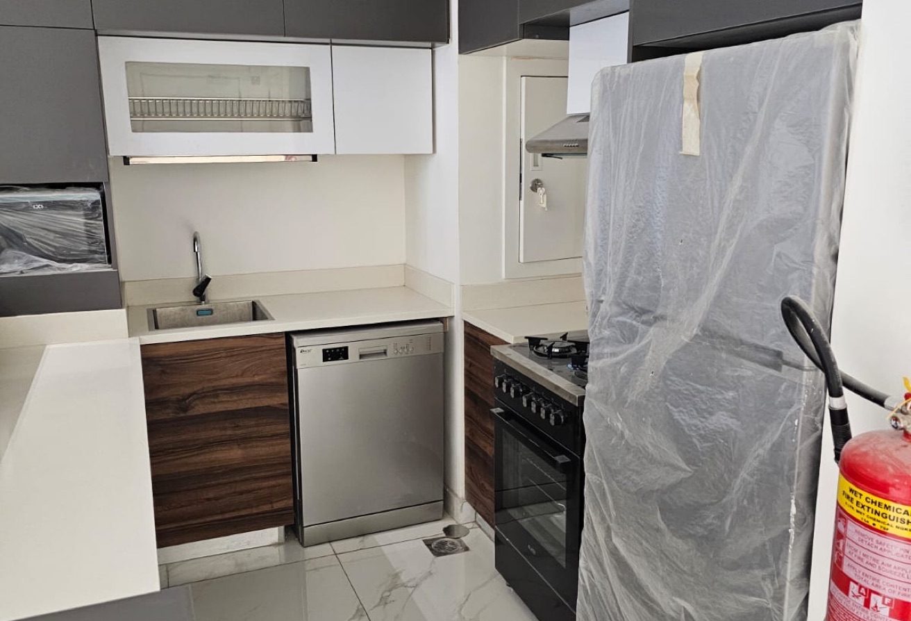 ELEGANT APARTMENT FOR SALE ON INVESTOR PRICE thumbnail 9