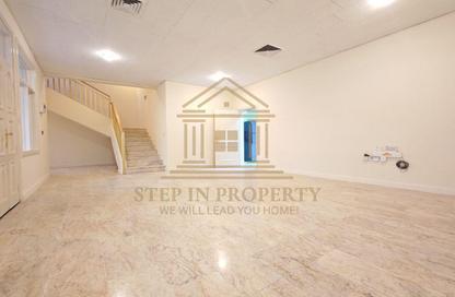 Villa - 4 Bedrooms - 6 Bathrooms for rent in Salata Villas - Salata - Doha