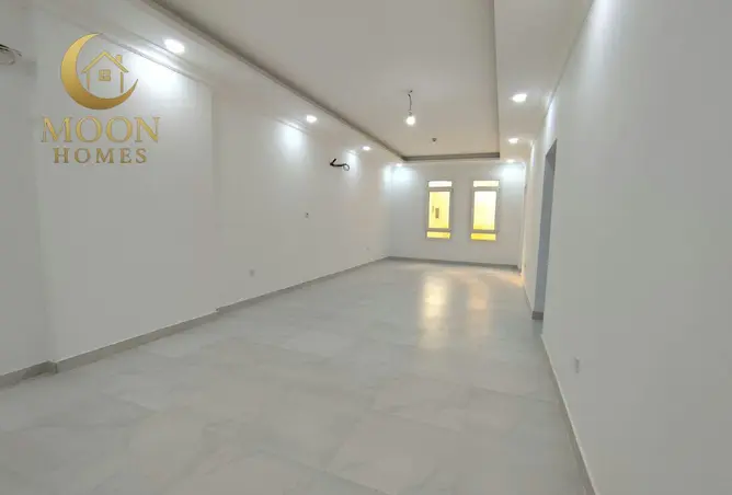 64145678 - Property Image 2