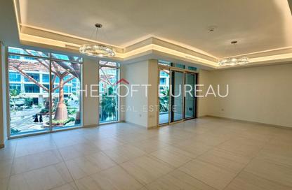 Apartment - 2 Bedrooms - 3 Bathrooms for rent in Crystal Residence - Gewan Island - The Pearl Island - Doha