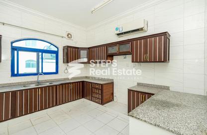 Villa - 3 - 4 for rent in Al Nuaija Street - Al Hilal West - Al Hilal - Doha