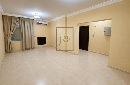 Apartment - 2 Bedrooms - 2 Bathrooms for rent in Al Jazeera Street - Fereej Bin Mahmoud North - Fereej Bin Mahmoud - Doha