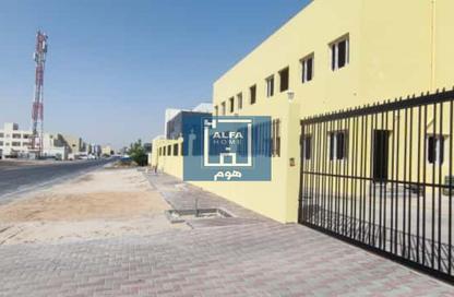 Warehouse - Studio - 7+ Bathrooms for rent in East Industrial Street - Birkat Al Awamer - Al Wakra