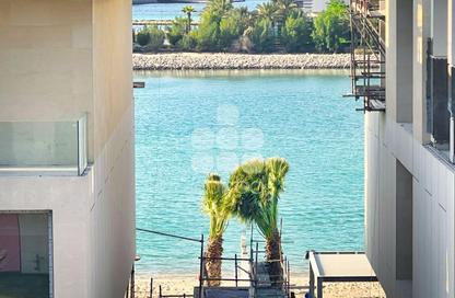 Apartment - 2 Bedrooms - 4 Bathrooms for rent in Crystal Residence - Gewan Island - The Pearl Island - Doha
