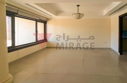 شقة - 4 - 4 للبيع في منازل تاون هاوس - بورتو أرابيا - جزيرة اللؤلؤة - الدوحة شقة - 4 - 4 للبيع في منازل تاون هاوس - بورتو أرابيا - جزيرة اللؤلؤة - الدوحة