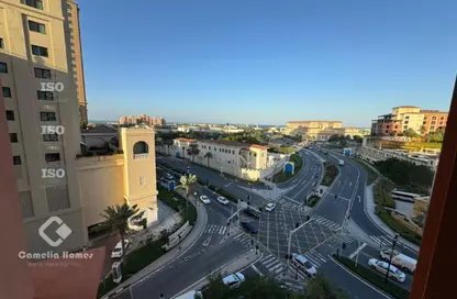 Apartment - 2 Bedrooms - 3 Bathrooms for rent in Porto Arabia - The Pearl Island - Doha