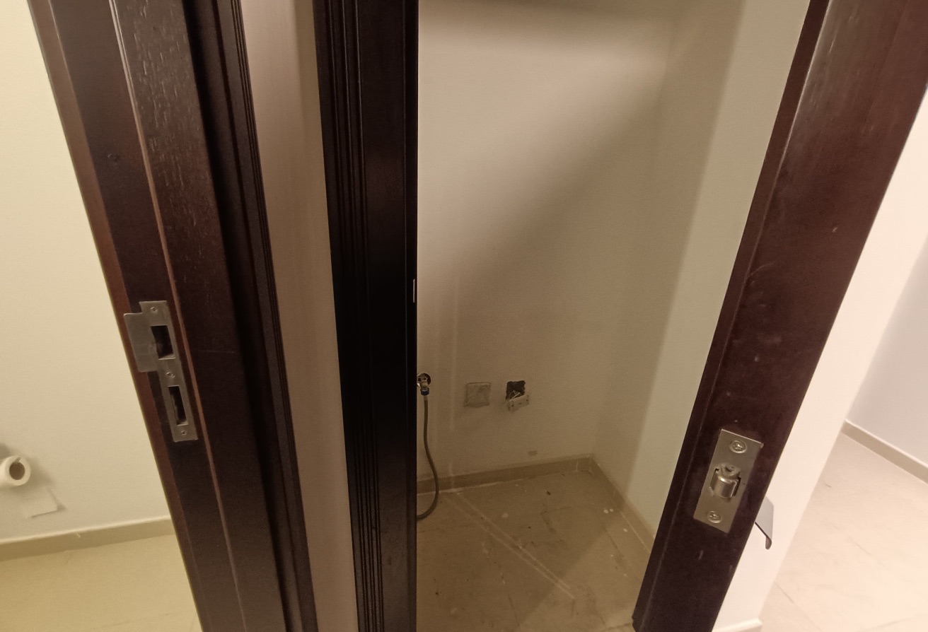 1 Bedroom | One Month Free | Bills included thumbnail 4