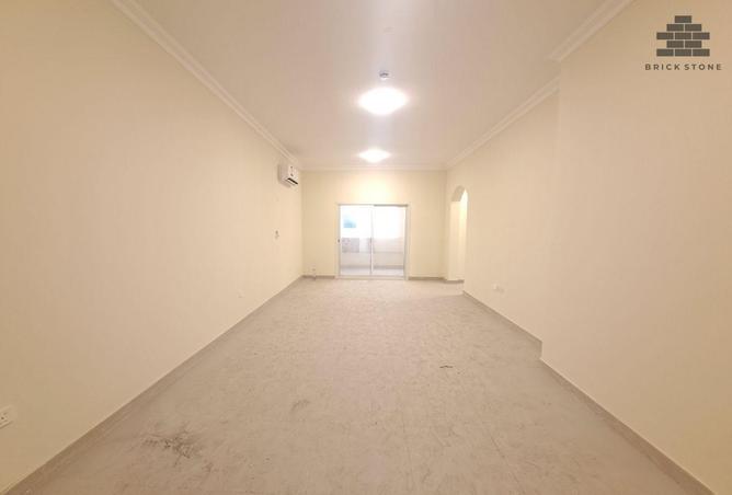 57252946 - Property Main Image