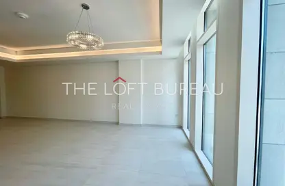 Apartment - 1 Bedroom - 2 Bathrooms for sale in Crystal Residence - Gewan Island - The Pearl Island - Doha