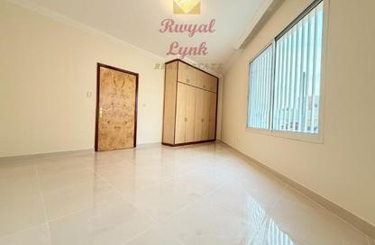 Apartment - 2 Bedrooms - 1 Bathroom for rent in Al Sadd Road - Al Sadd - Doha
