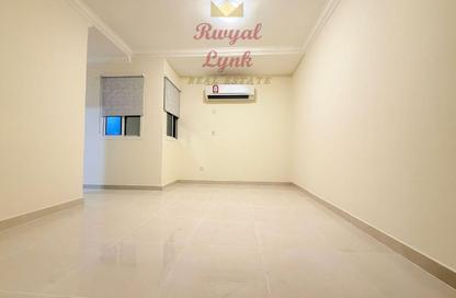 Apartment - 2 Bedrooms - 1 Bathroom for rent in Al Sadd Road - Al Sadd - Doha
