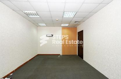 Office Space - Studio - 1 Bathroom for rent in Musheireb Tower - Musheireb - Musheireb - Doha