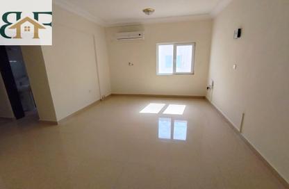 Apartment - 2 Bedrooms - 2 Bathrooms for rent in Bin Omran - Fereej Bin Omran - Doha