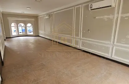 Compound - 3 Bedrooms - 3 Bathrooms for rent in Al Thumama - Al Thumama - Doha